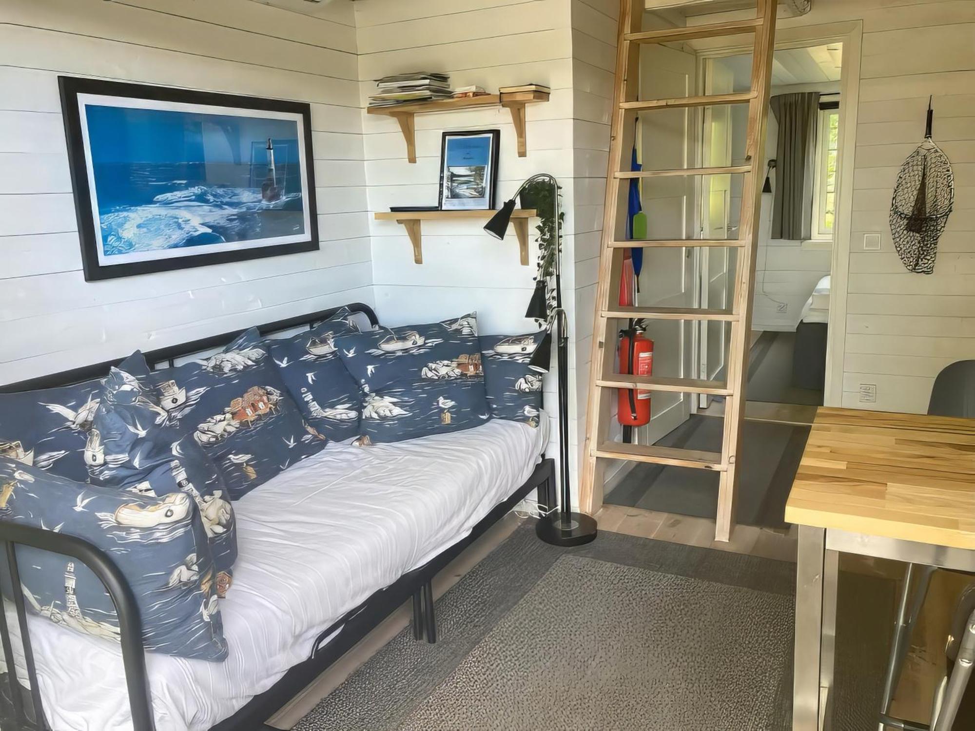 Sjoestugan, Solviken Rockneby Luaran gambar